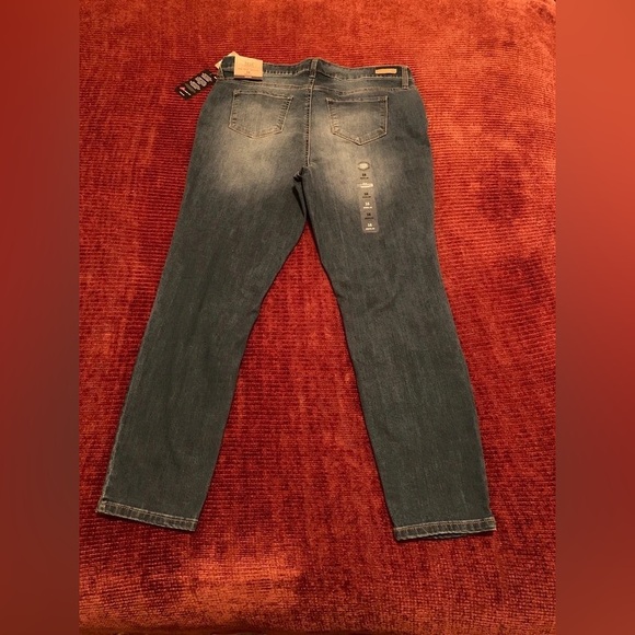 Mid Rise Skinny Blue Jeans - Picture 4 of 14